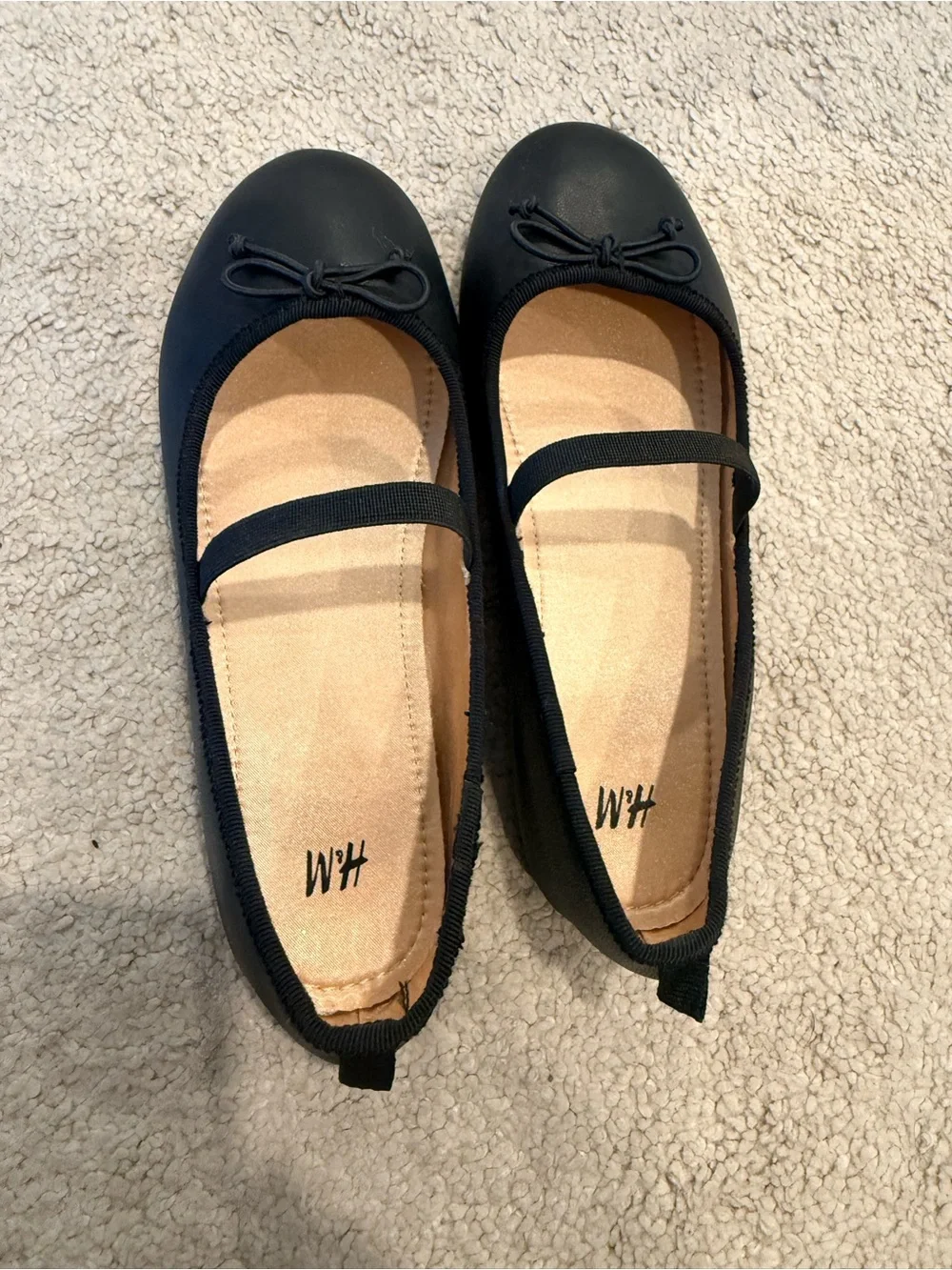 Black Ballet Flats with Elastic Strap